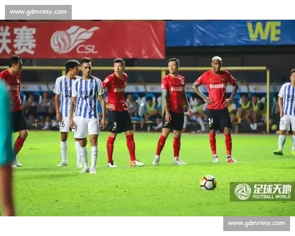 同城德比烽火再燃两强巅峰对决点燃全城荣耀之战引爆激情热血碰撞